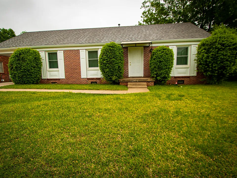 Brookside Dr