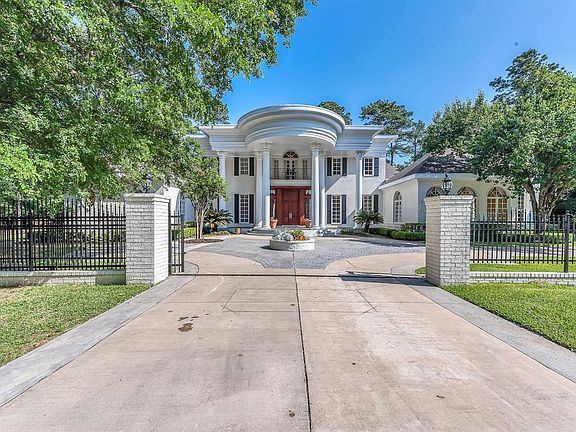 2nd image of 11600 Arrowwood Cir