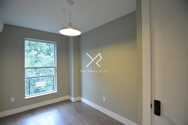 Rented by Yaffa Realty LLC | media 38