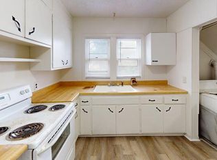 815 N 16th St #1, Bismarck, ND 58501