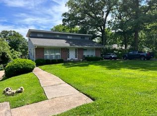 10750 Lacklink Rd UNIT B, Saint Louis, MO 63114