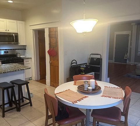 Kitchen Area and Breakfast Nook