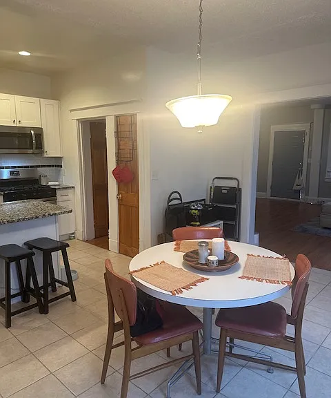 Kitchen Area and Breakfast Nook