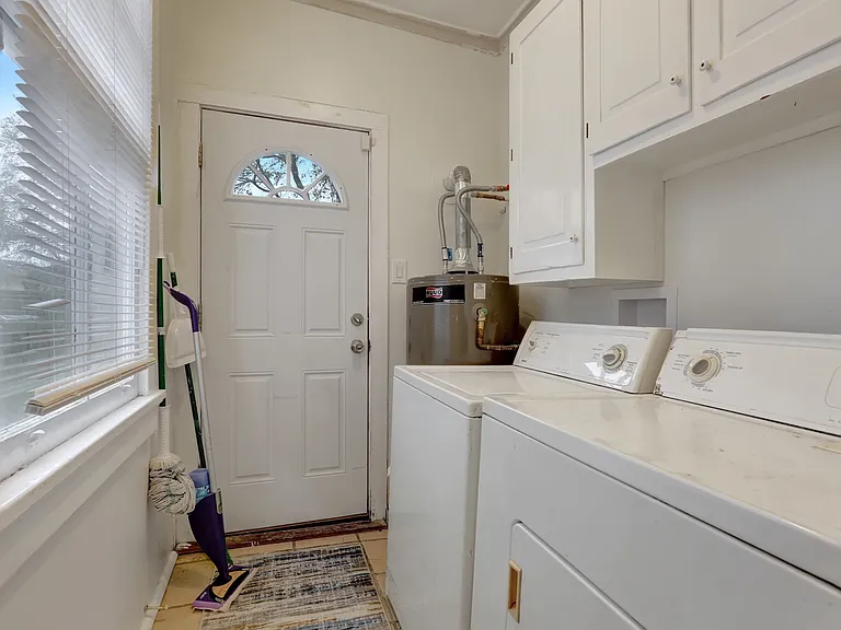 4007 Octavia St — Photo 18