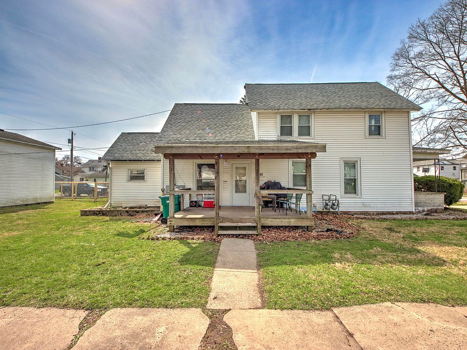 2nd image of 1102 Detroit St