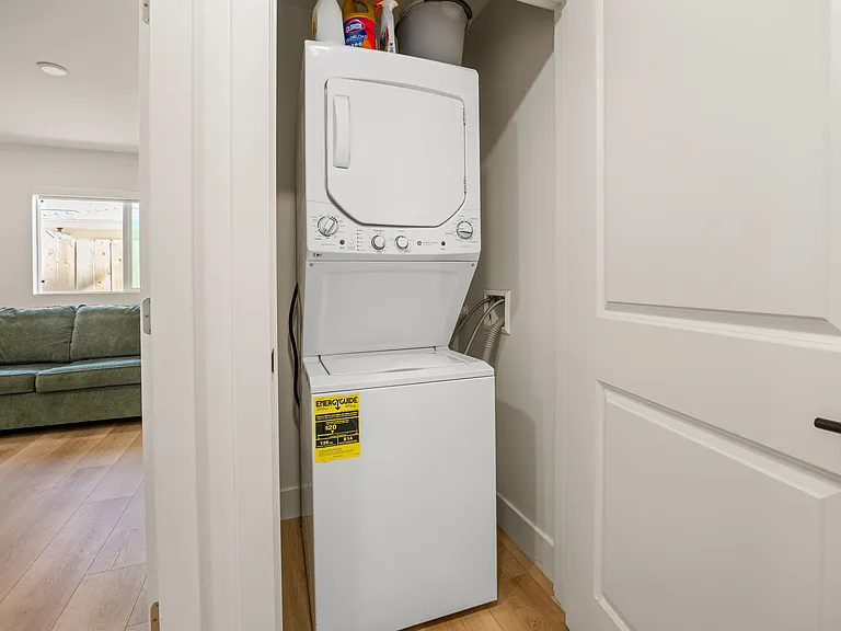 810 California St #3 — Photo 2