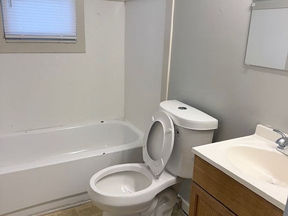 3rd image of 6200 N East Circle Dr #2
