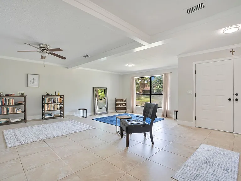 2724 Ardon Ave — Photo 3