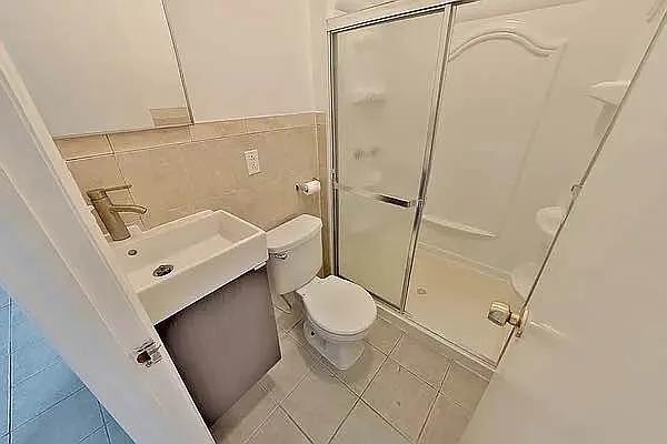 Rented by Oxford Property Group | media 13