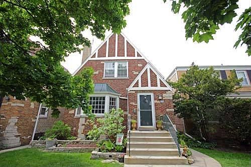 1st image of 2547 W Jarvis Ave