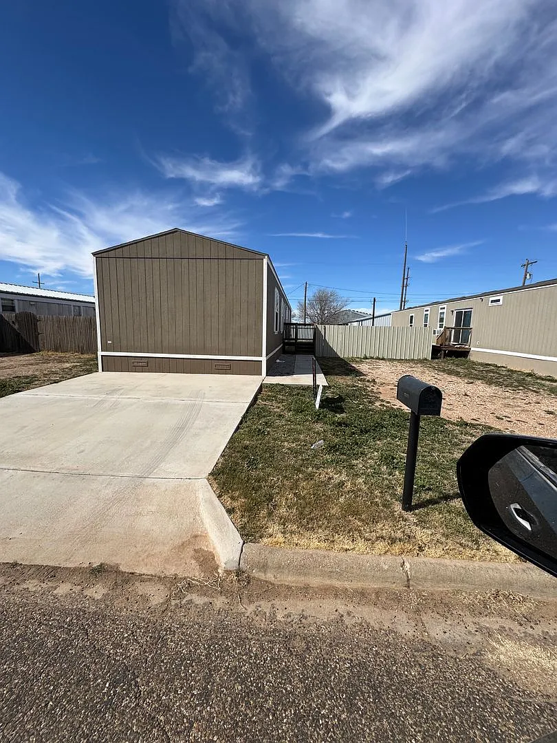 Building Photo - 306 3rd St