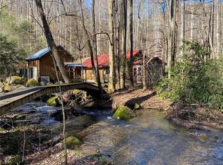 1521 Roaring Fork Rd, Hot Springs, NC 28743