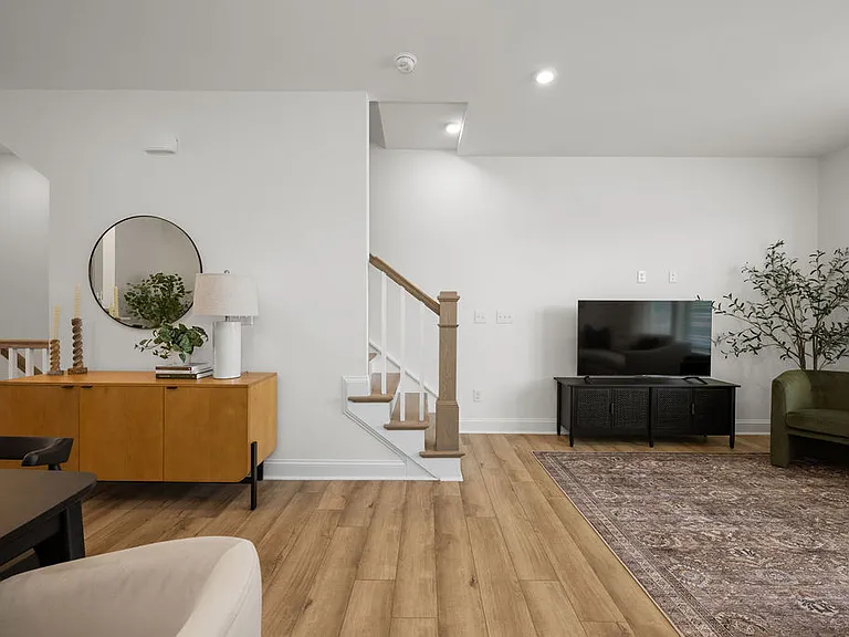 Abode at Greenway — Photo 19