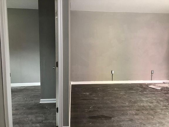 5th image of 2204 N Howard St #2