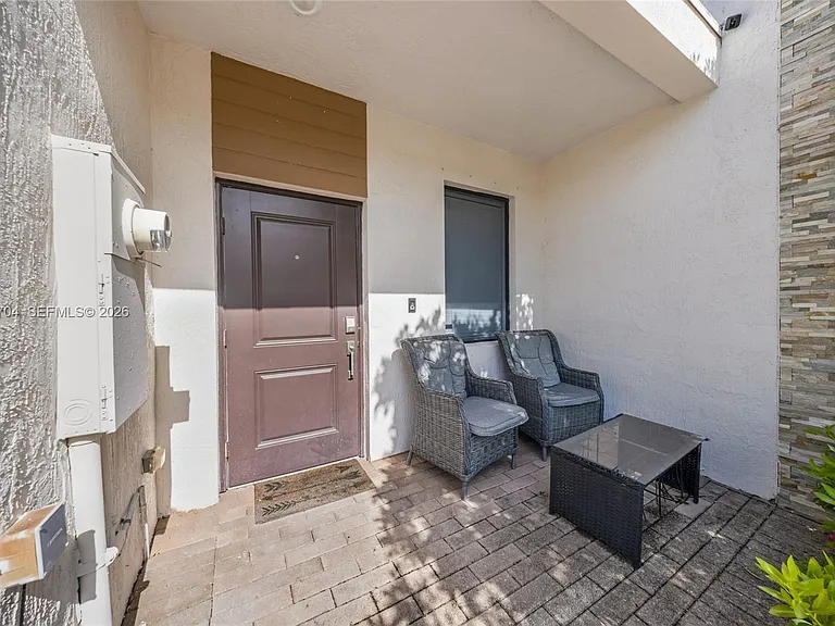 20674 NE 2nd Ct — Photo 3