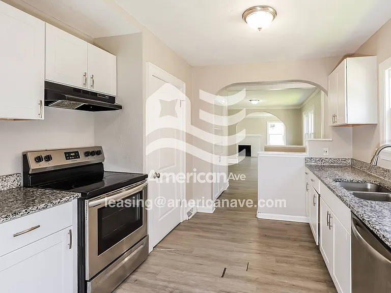 535691_008_kitchen_9.jpg