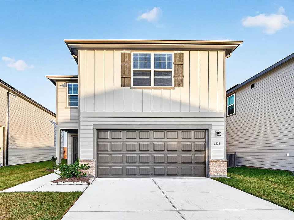 8323 Vacek Crossing Way