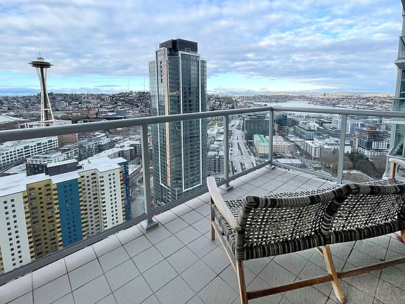 This is the view from the ACTUAL unit on the 35th floor.