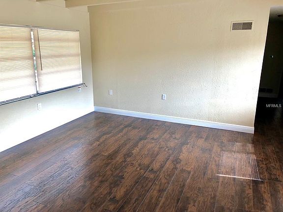 4th image of 715 W Euclid Ave