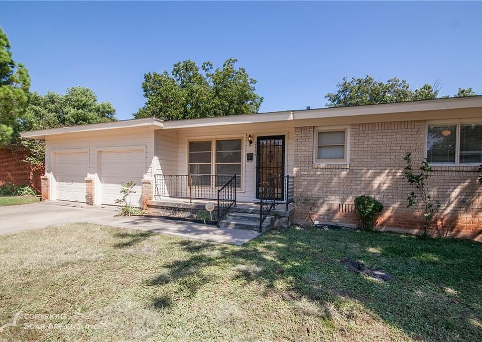 1st image of 2157 Glenwood Dr