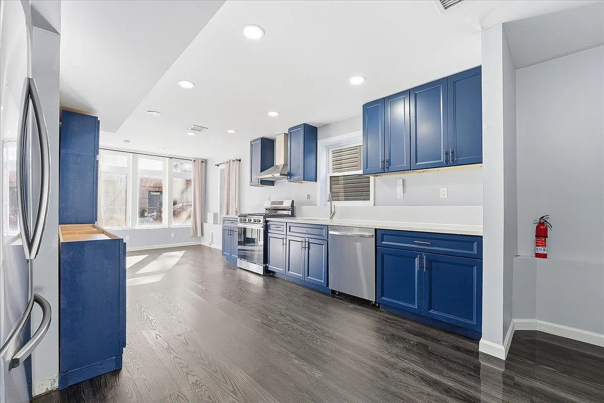 Building Photo - 225 Freeman Ave #1