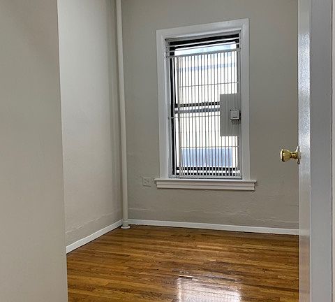 3rd image of 183 Sullivan St APT C4