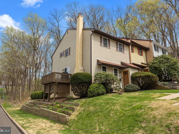 446 Stoney Hill Ct, Feasterville Trevose, PA 19053