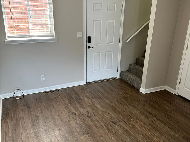 East University Apartments — Photo 6