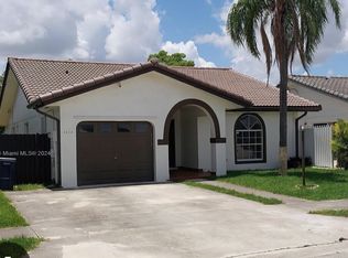 2424 SW 143rd Pl, Miami, FL 33175