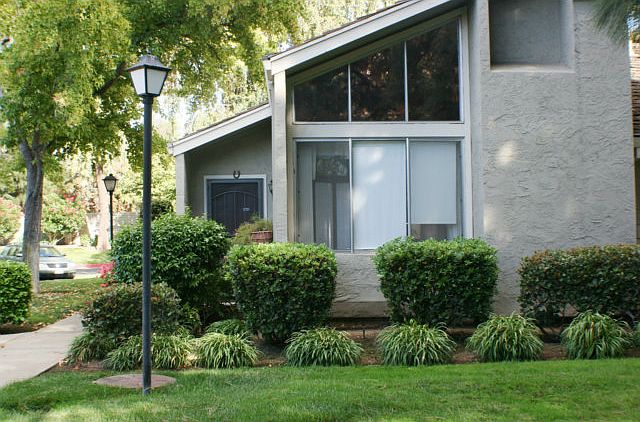 1st image of 2397 Lincoln Village Dr