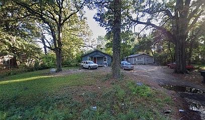 1st image of 2905 Devaughn St
