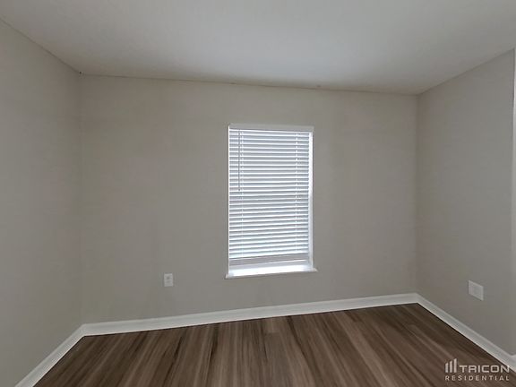 3rd image of 7802 Sloewood Dr