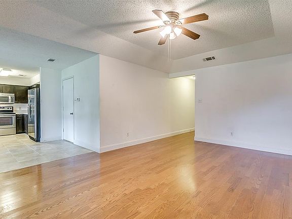 5th image of 5807 Woodsetter Ln
