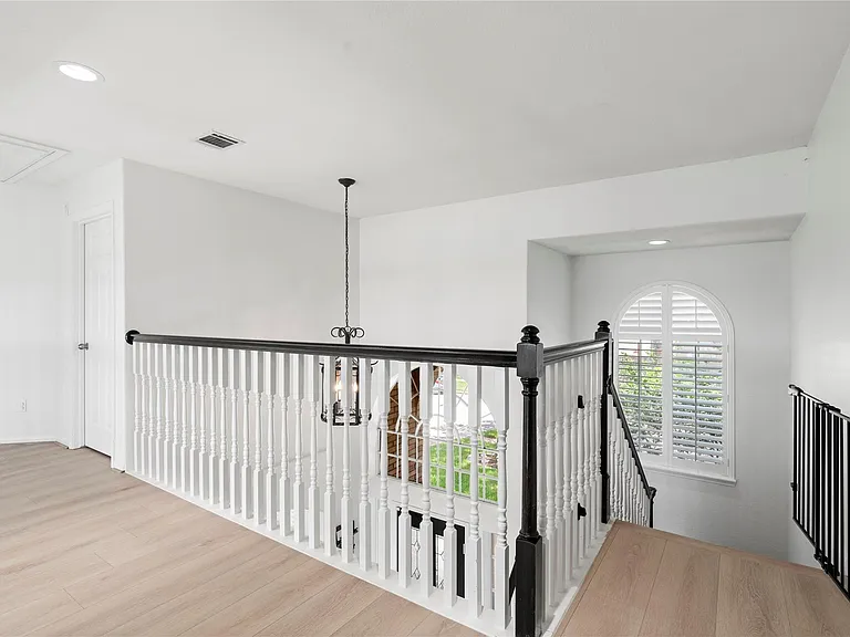 4710 Devonberry Ln — Photo 22