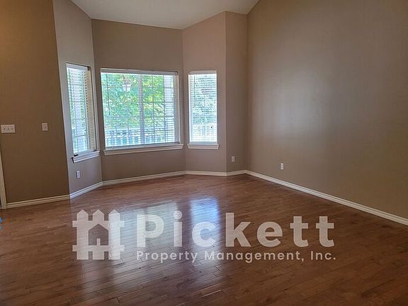5th image of 7051 SE Kansas St