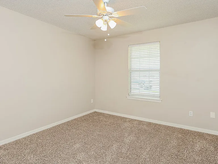 3209 Silverado Cir — Photo 12