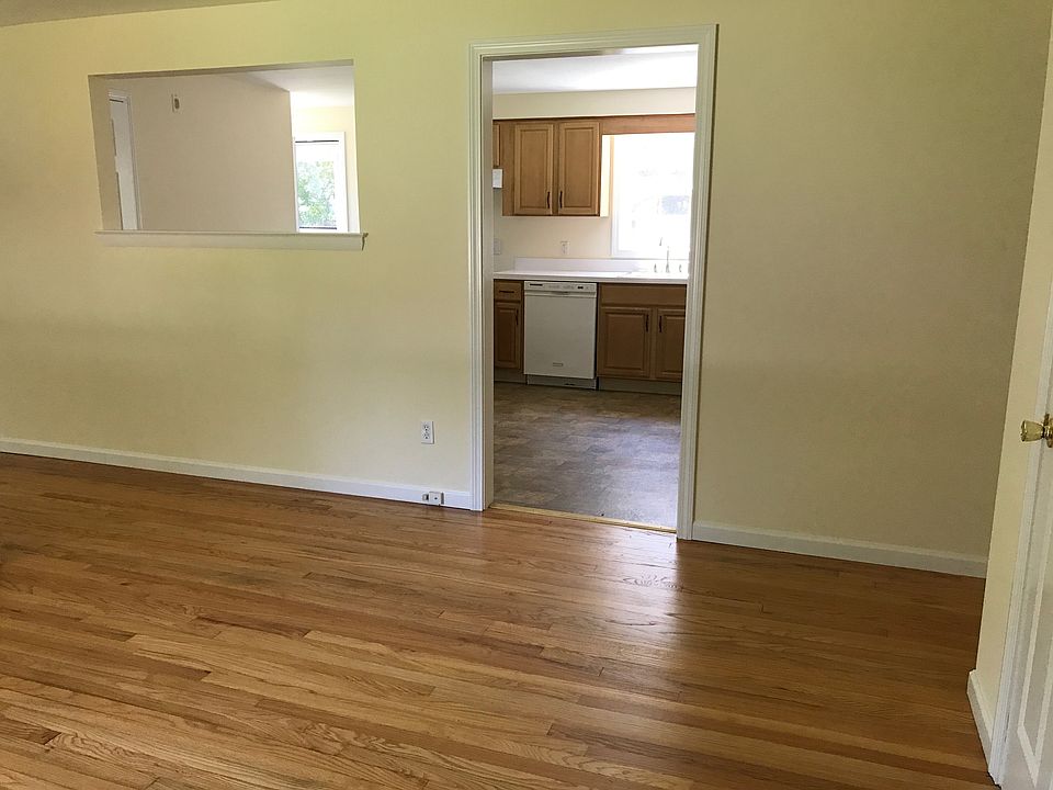 1st image of 66 Hublard Dr
