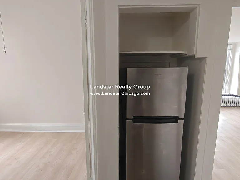 1233 Chicago Ave #11 — Photo 10