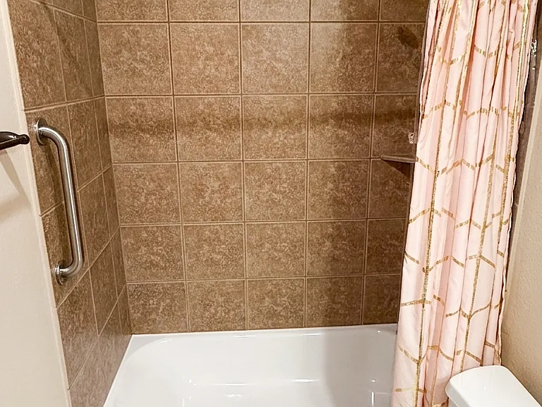 107 Mallory Ln — Photo 7