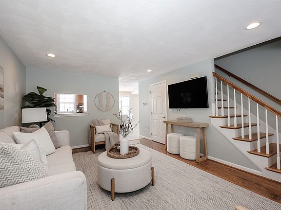 5th image of 29 Juniper Ln #29