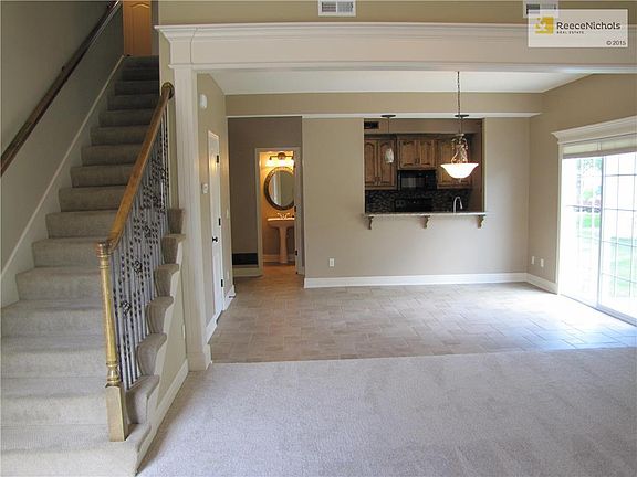Great room open to dining area & kitchen!