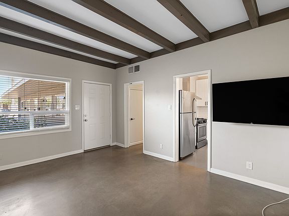 2nd image of 2242 N Dayton St #4