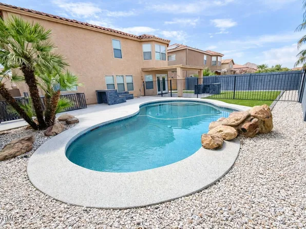 2812 W SUNSHINE BUTTE Drive, San Tan Valley, AZ 85144