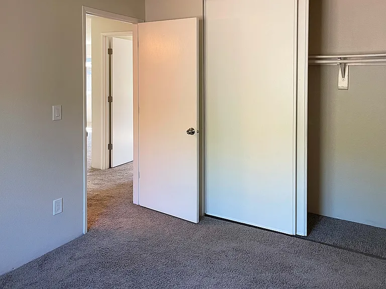 6106 SE Boise St — Photo 38