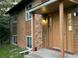 2447 109th Ave NW APT 4, Coon Rapids, MN 55433