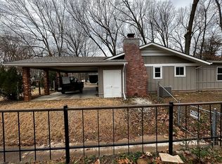 3049 E Lombard St, Springfield, MO 65802