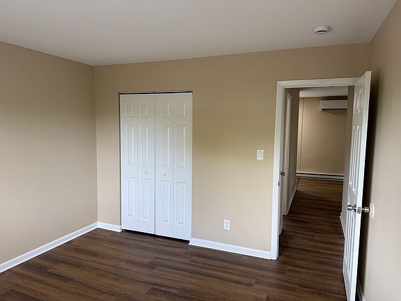 5th image of 1351 Monomoy St APT C3