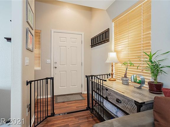 3rd image of 8037 Copperhead Creek St