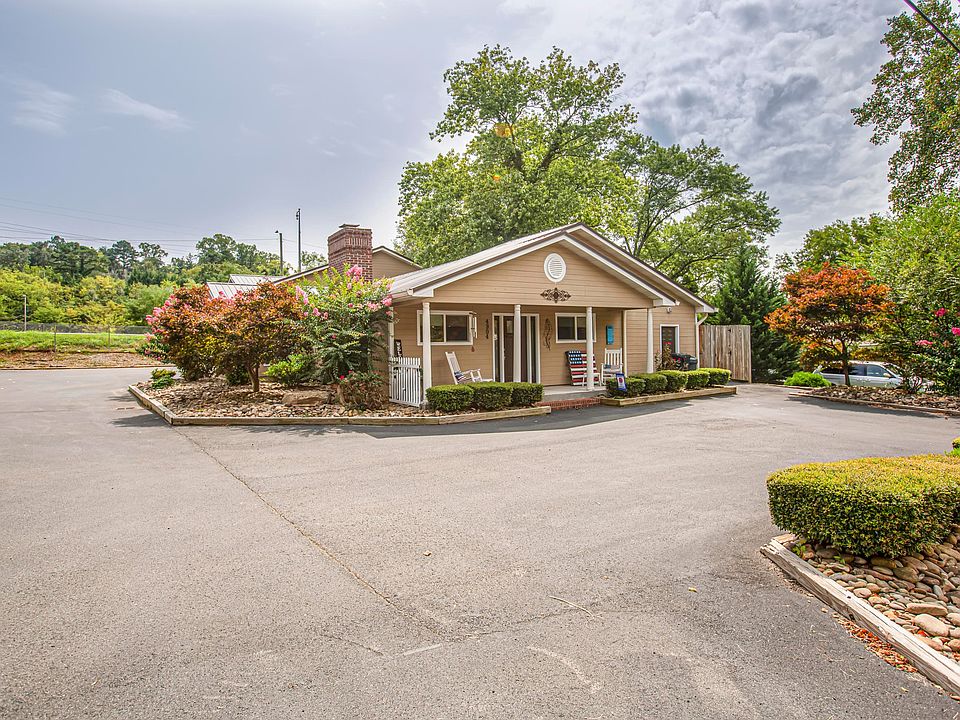 1st image of 4904 Jonquil Dr