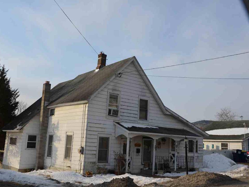 1st image of 20 Schuyler St